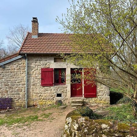 Maison Du Petit Poete Quarré-les-Tombes Esterno foto
